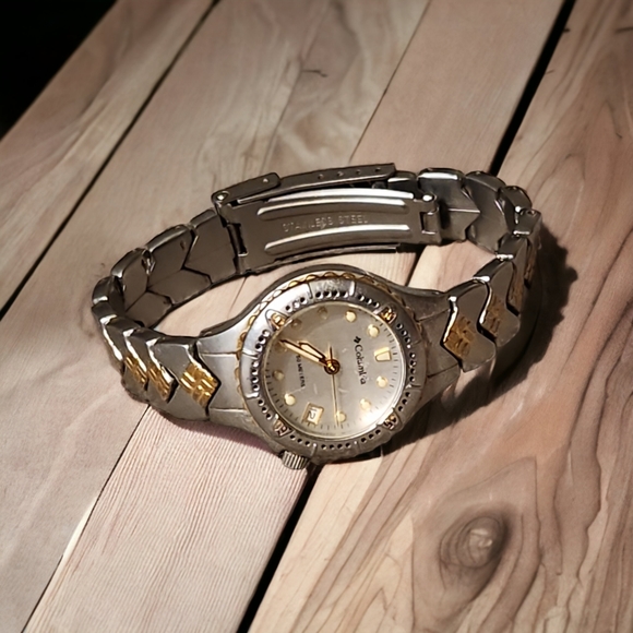 Heavy Columbia Watch - Picture 1 of 1